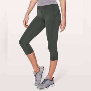 Lululemon in movement crop leggings